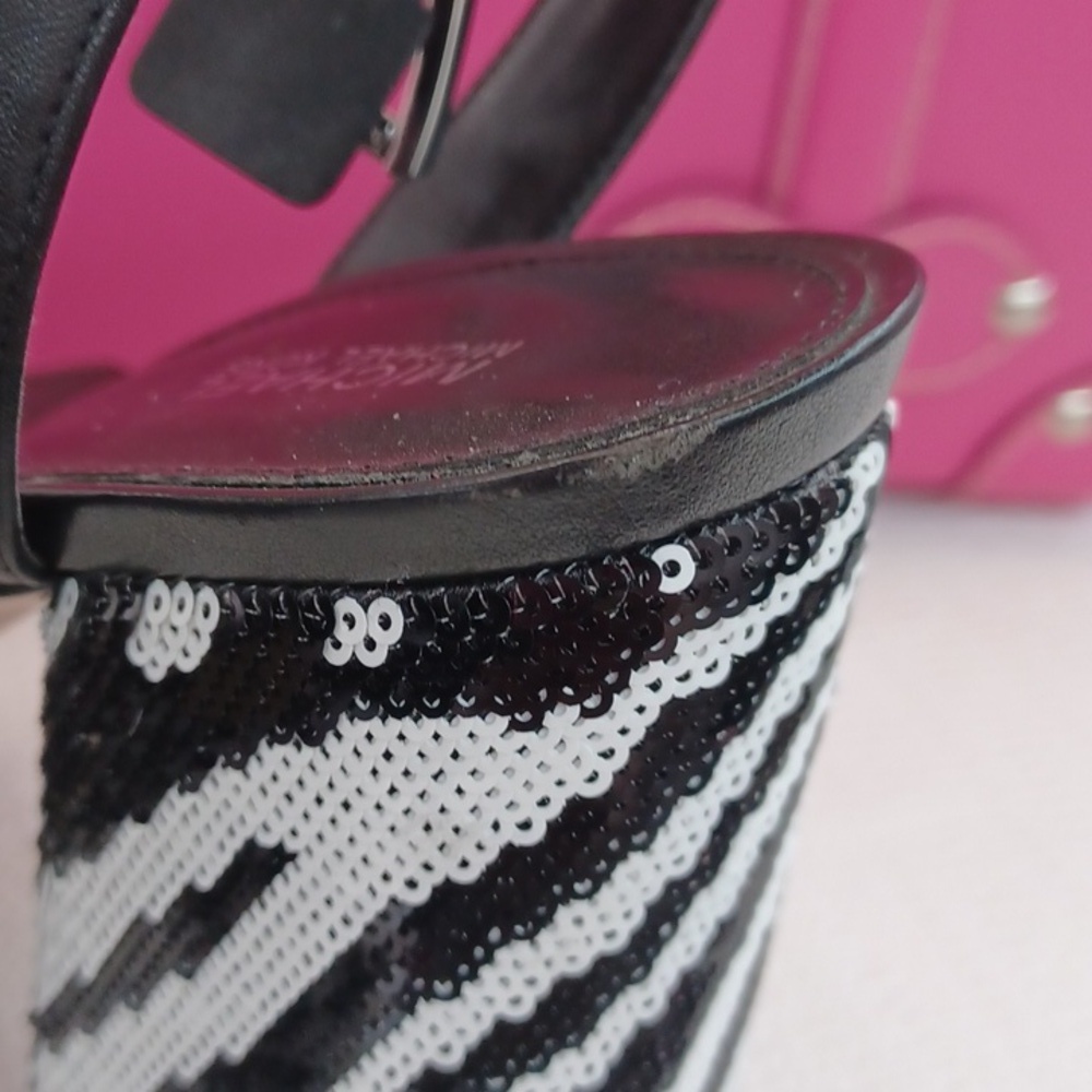 Michael Kors Ashton Zebra Platform Heel NWOB - Picture 8 of 11